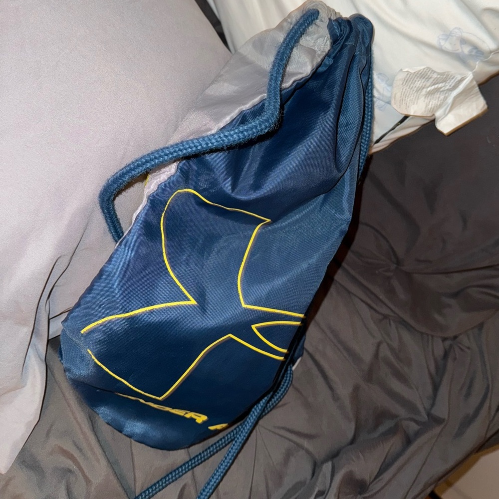 Under Armour Drawstring Backpack - image 4